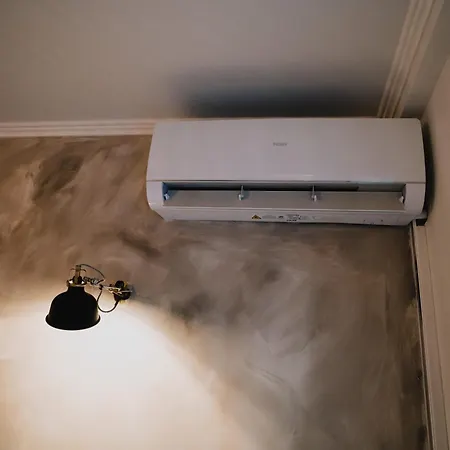 Portside Studio, Free Parking, Self Check-in Apartment