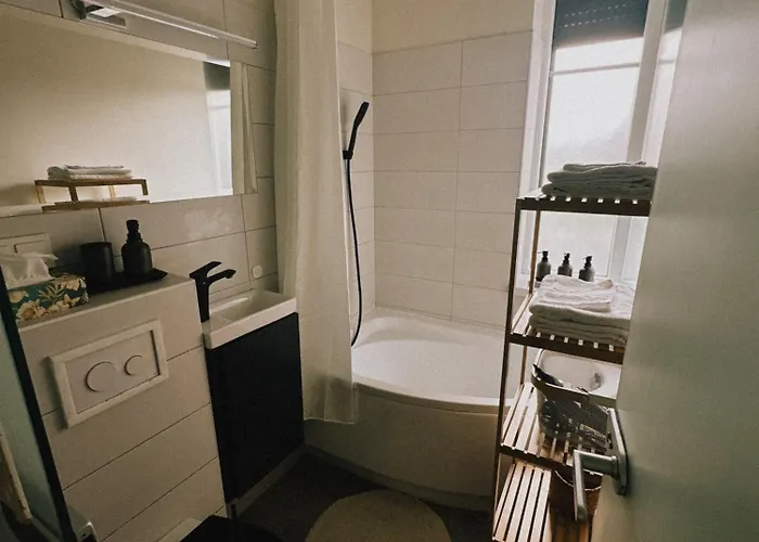 Portside Studio, Free Parking, Self Check-in Appartamento *